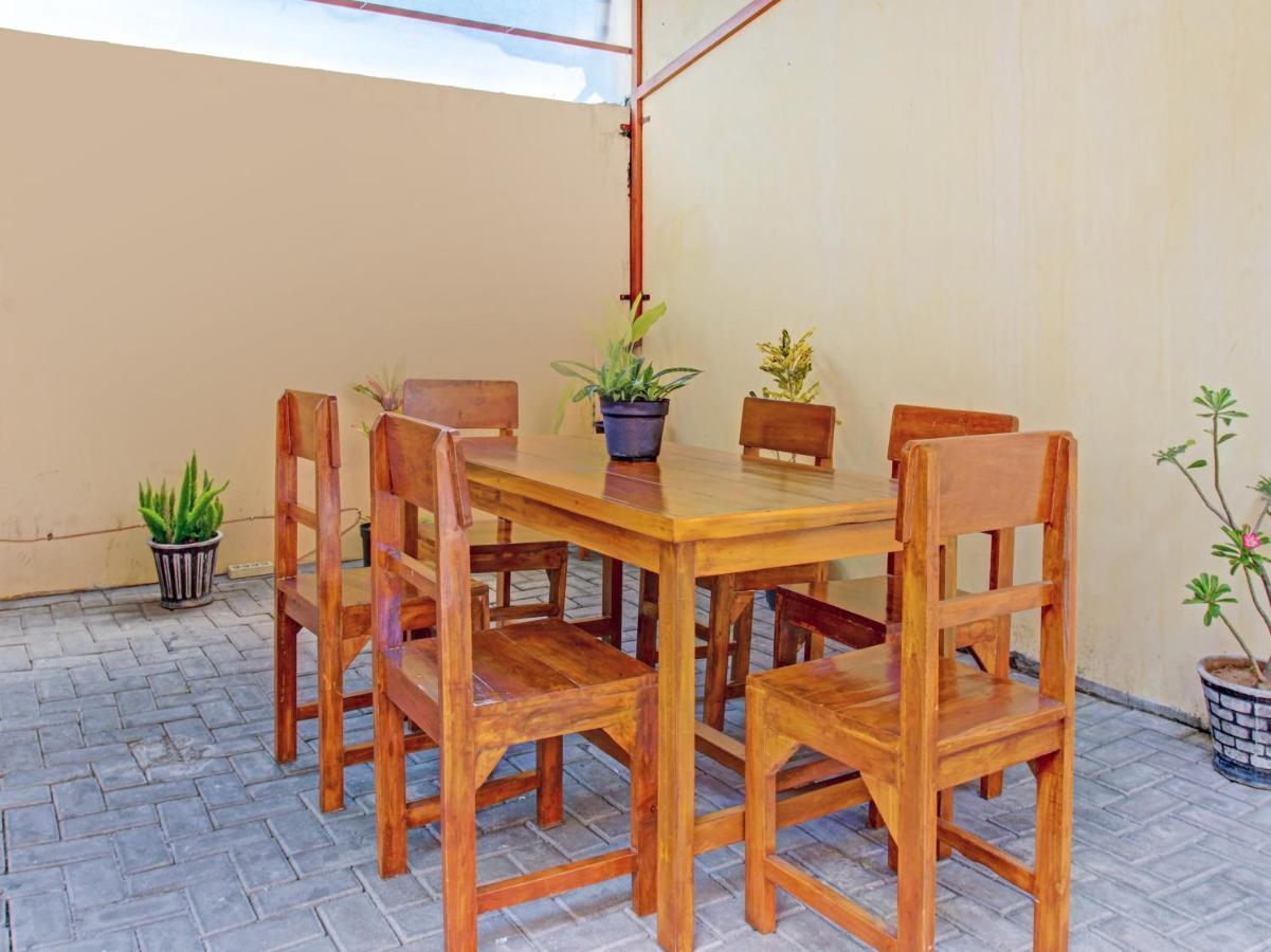 Oyo Life 90029 BWI Guest House 外南梦 外观 照片